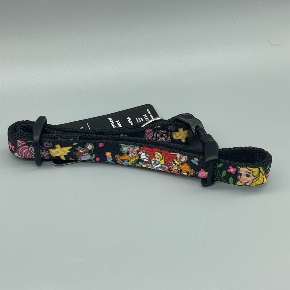 Buckle-Down Plastic Clip Collar Alice's Encounters in Wonderland - 1/2" Wide Med - Picture 9 of 10